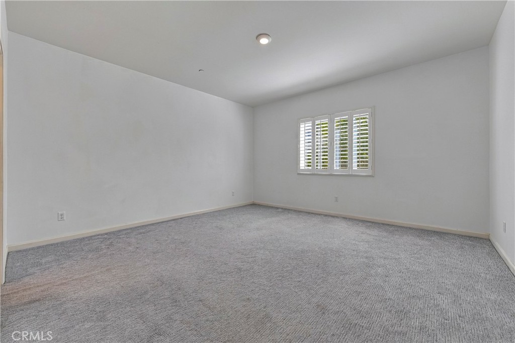 638 Phelps Dr, Merced, CA 95348
