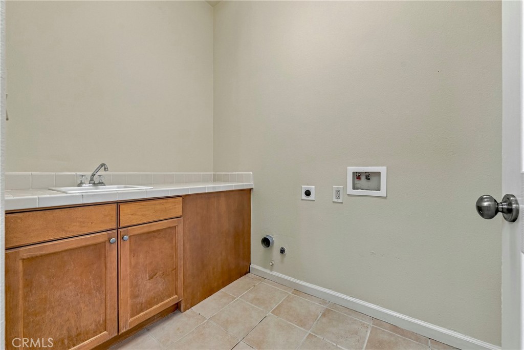 8185 Lake Shore, Chowchilla, CA 93610