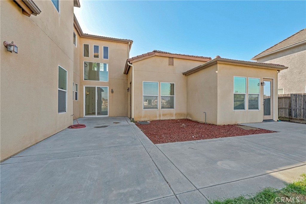 8185 Lake Shore, Chowchilla, CA 93610