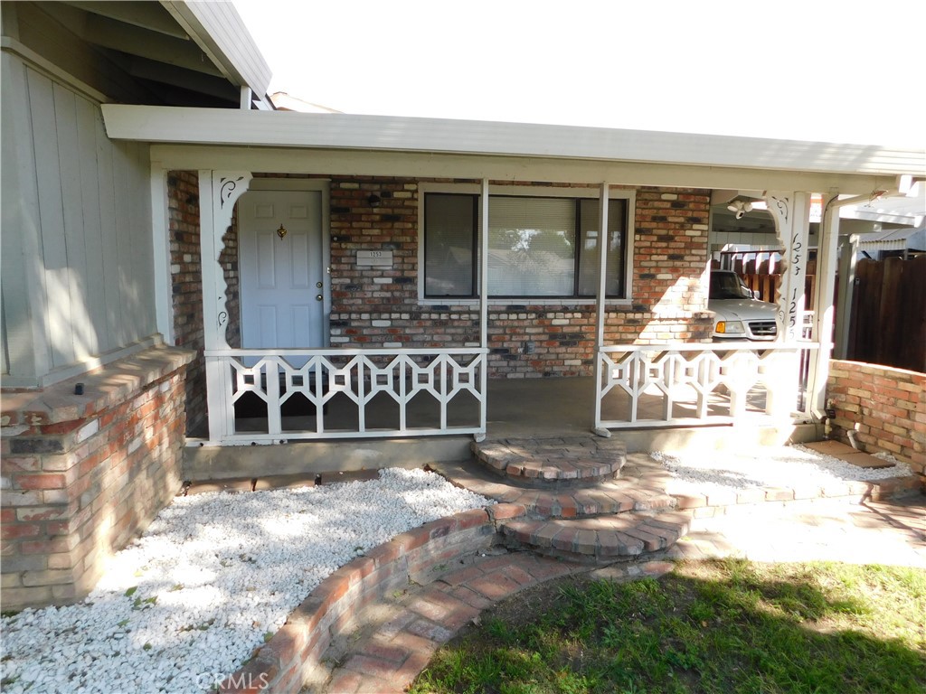 1253 W 11th St, Merced, CA 95341