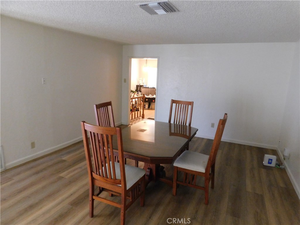 1253 W 11th St, Merced, CA 95341
