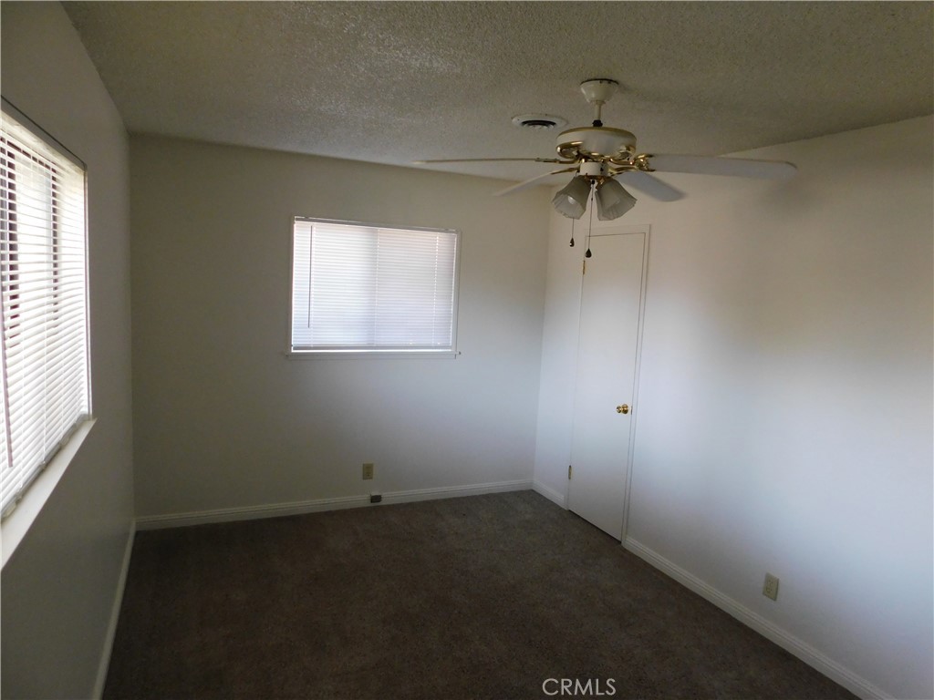 1253 W 11th St, Merced, CA 95341
