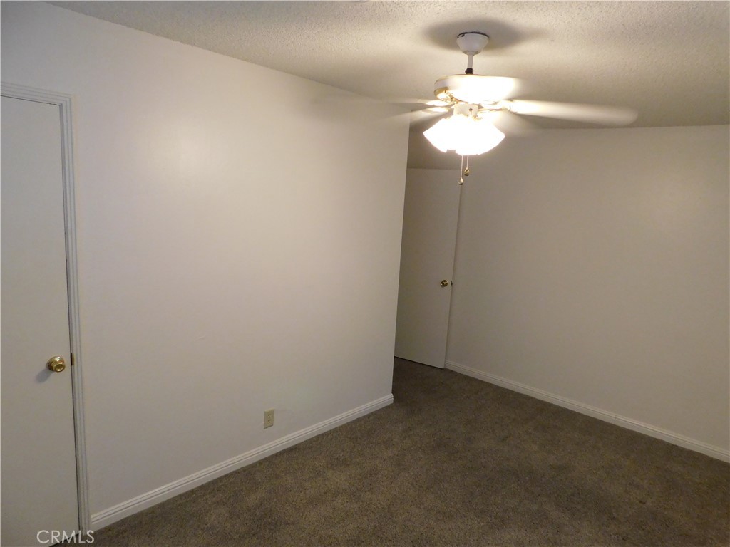 1253 W 11th St, Merced, CA 95341