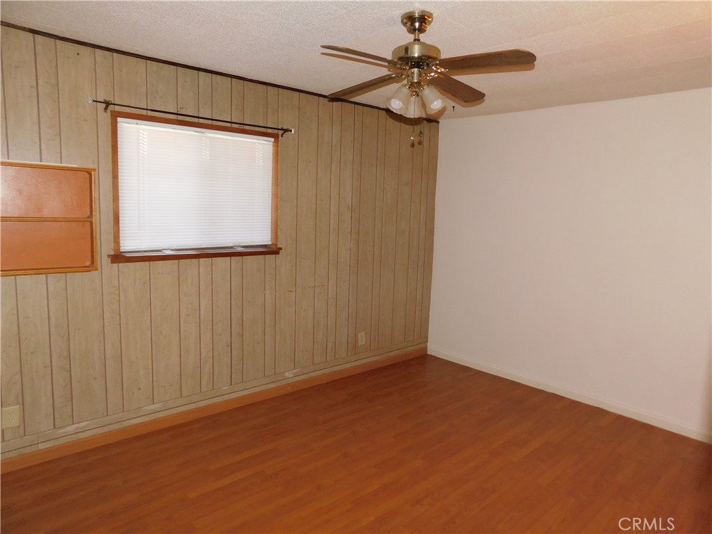 1253 W 11th St, Merced, CA 95341