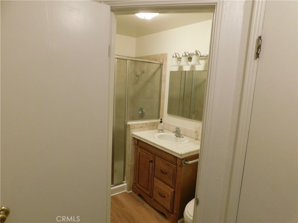 1253 W 11th St, Merced, CA 95341