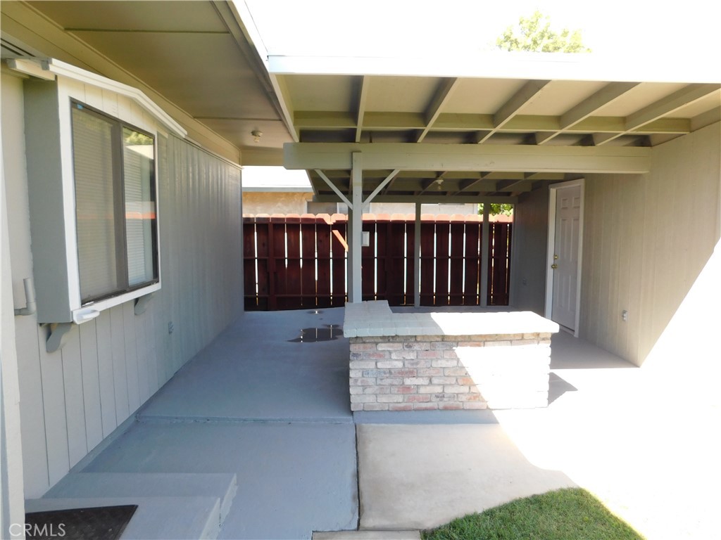 1253 W 11th St, Merced, CA 95341