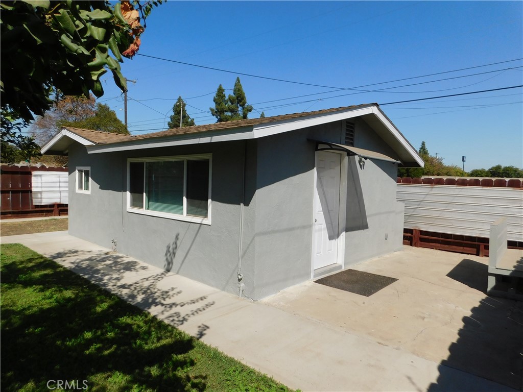 1253 W 11th St, Merced, CA 95341