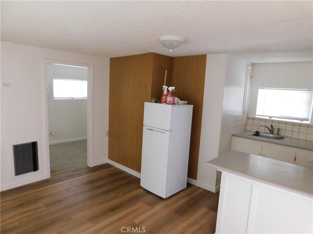 1253 W 11th St, Merced, CA 95341