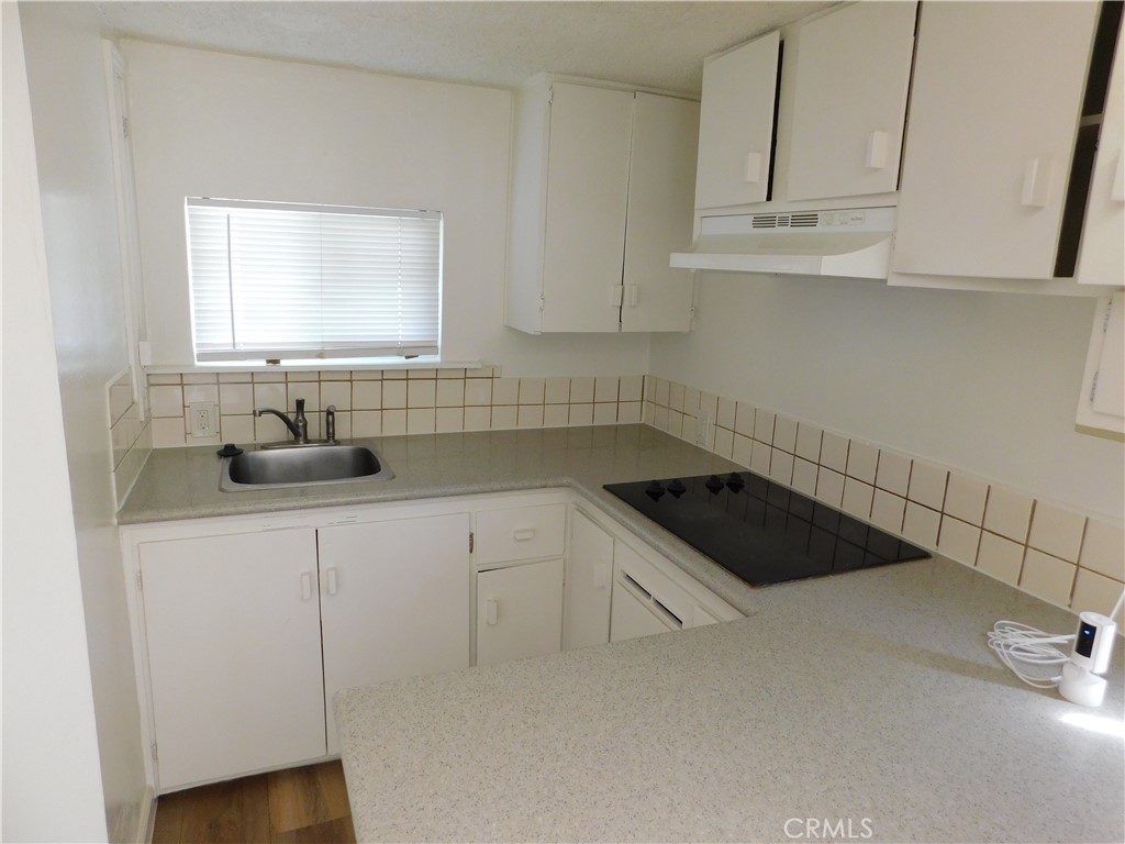 1253 W 11th St, Merced, CA 95341