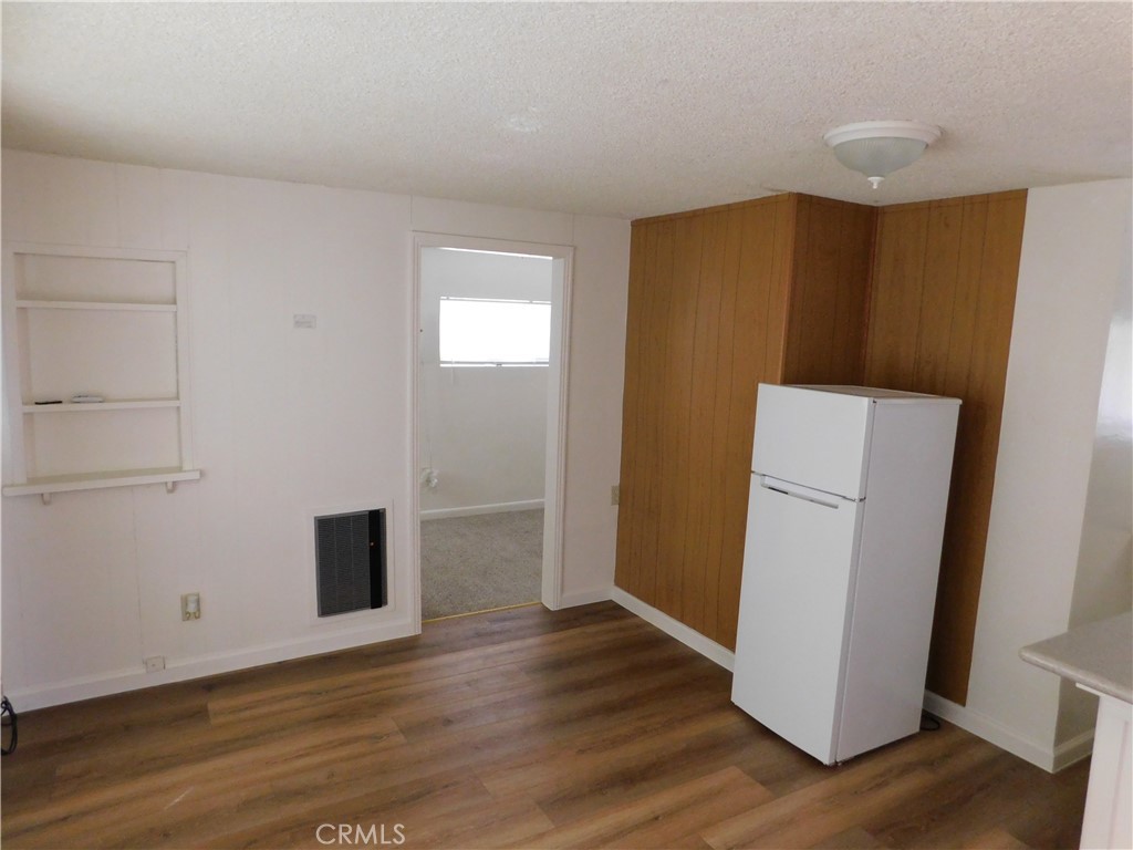 1253 W 11th St, Merced, CA 95341