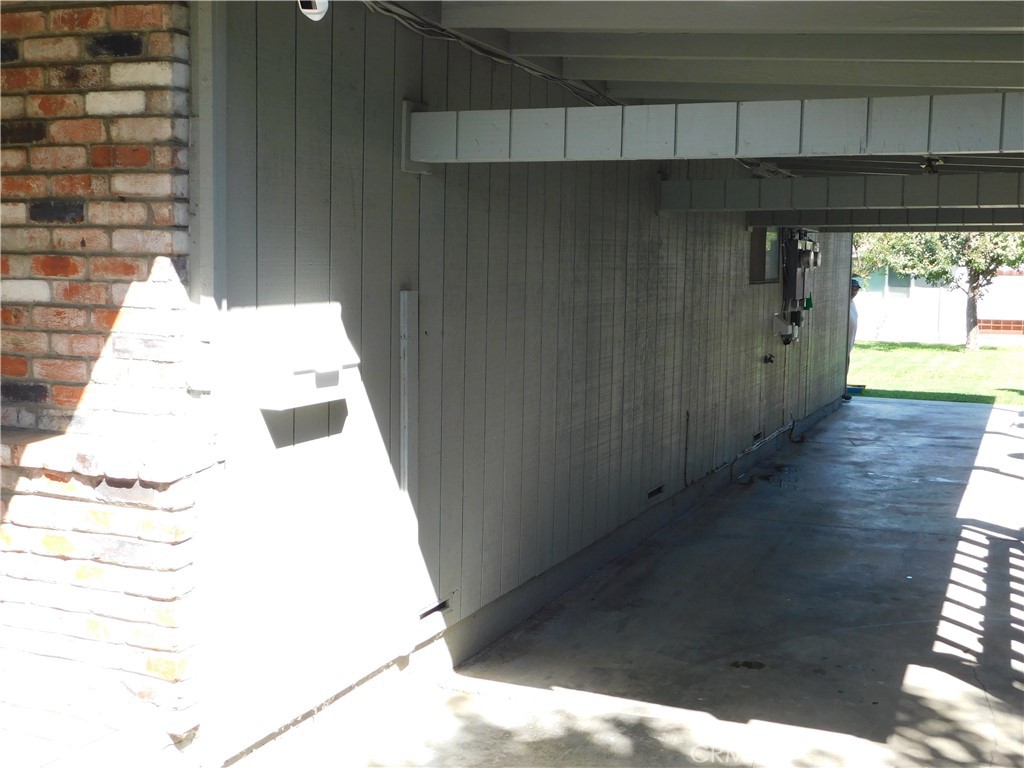 1253 W 11th St, Merced, CA 95341
