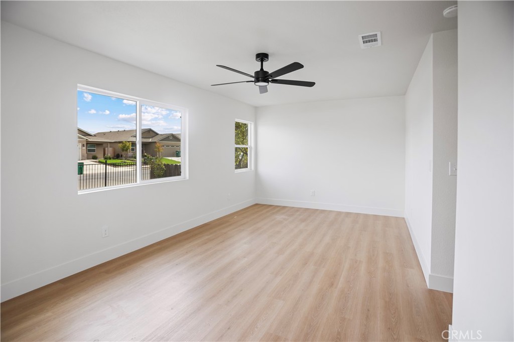 57 Topeka, Planada, CA 95340