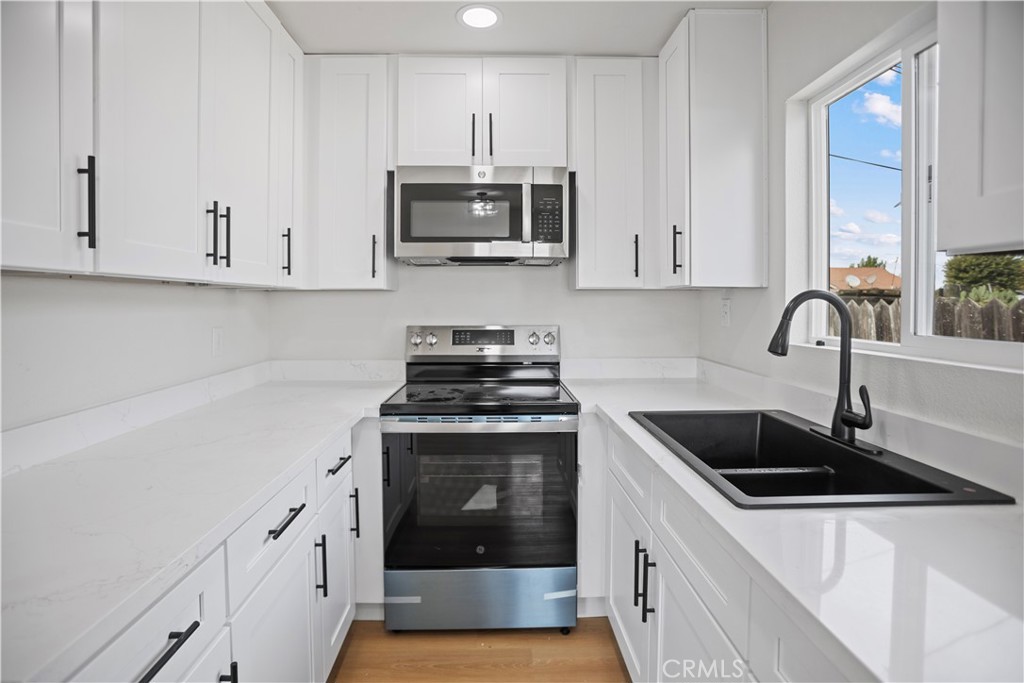 57 Topeka, Planada, CA 95340