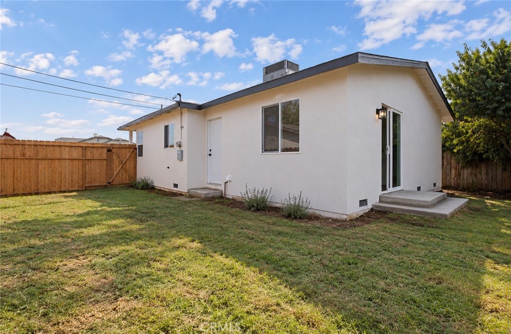 57 Topeka, Planada, CA 95340