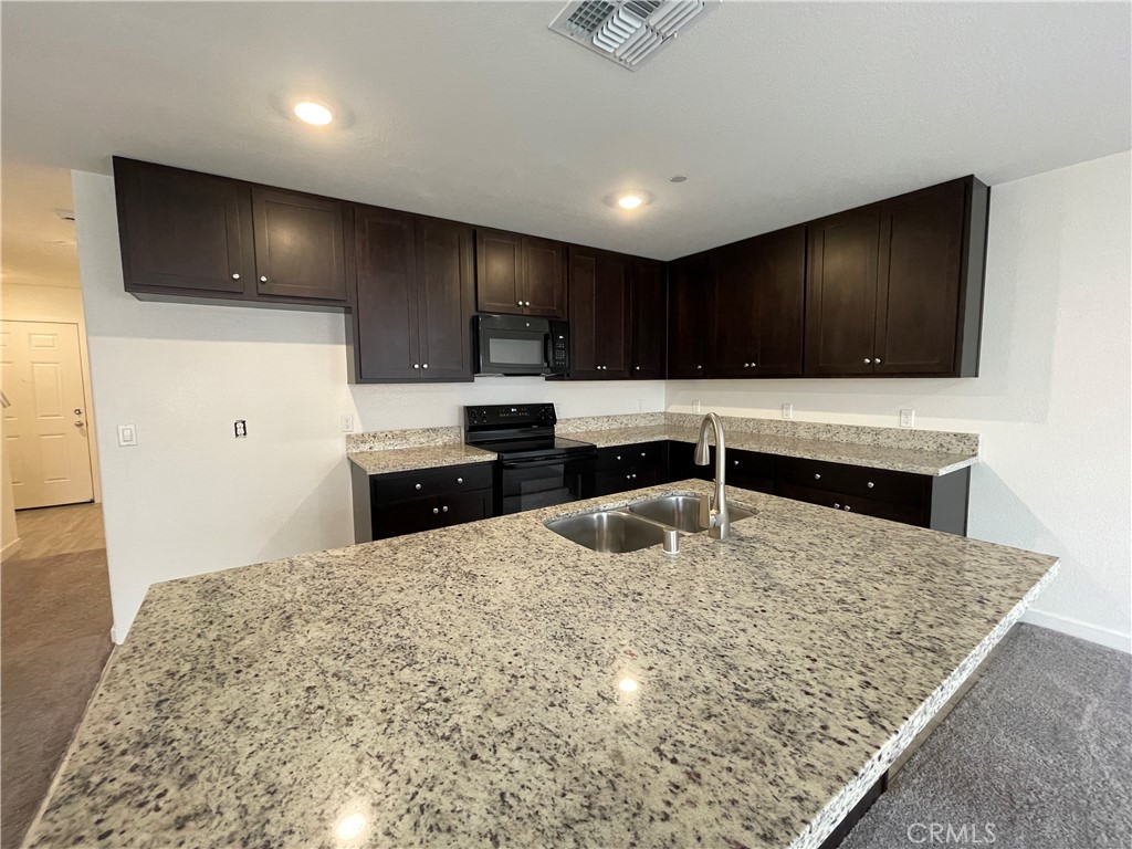 133 Wonderland Trail Ln, Merced, CA 95341