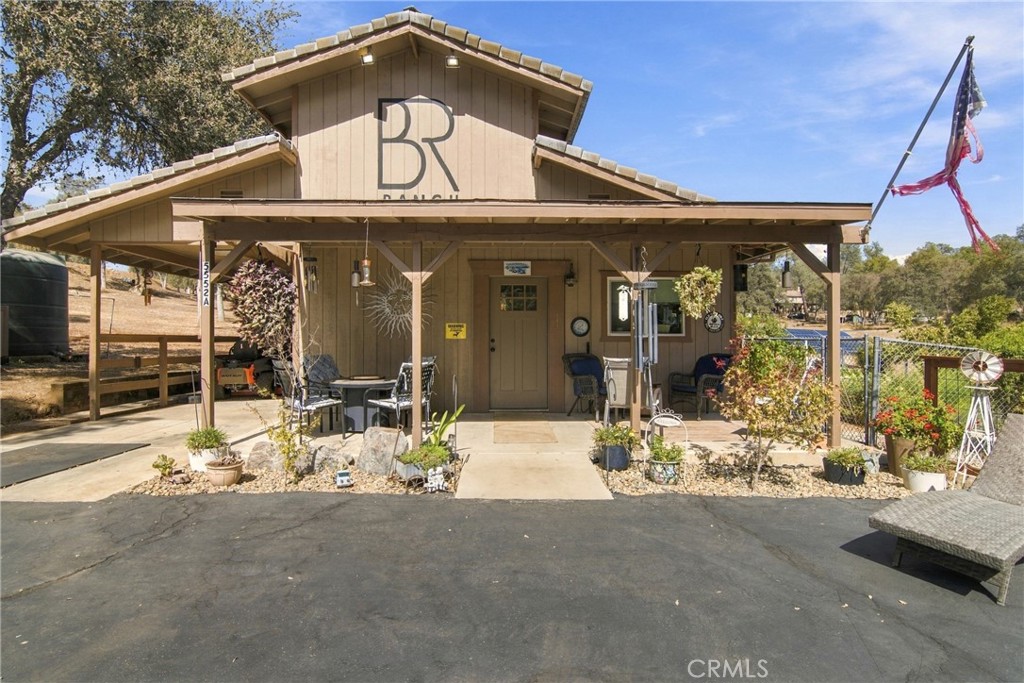 5552 Bear Creek Dr, Catheys Valley, CA 95306