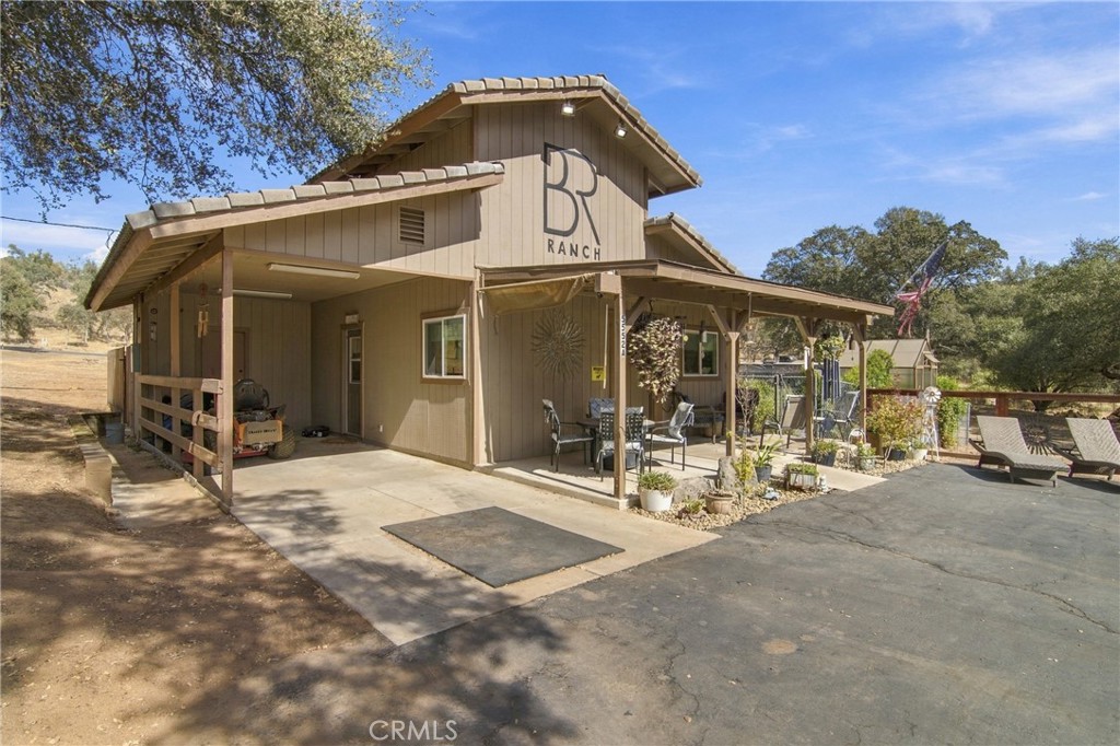 5552 Bear Creek Dr, Catheys Valley, CA 95306