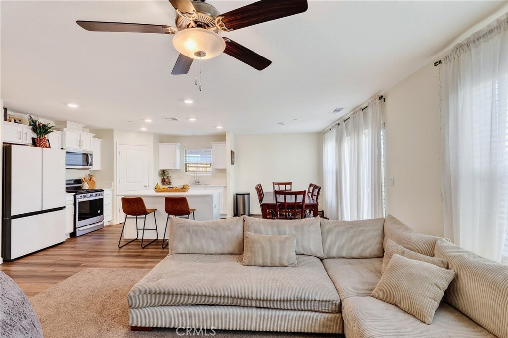 209 Grand View Ct, Merced, CA 95341