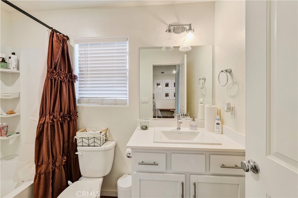 209 Grand View Ct, Merced, CA 95341
