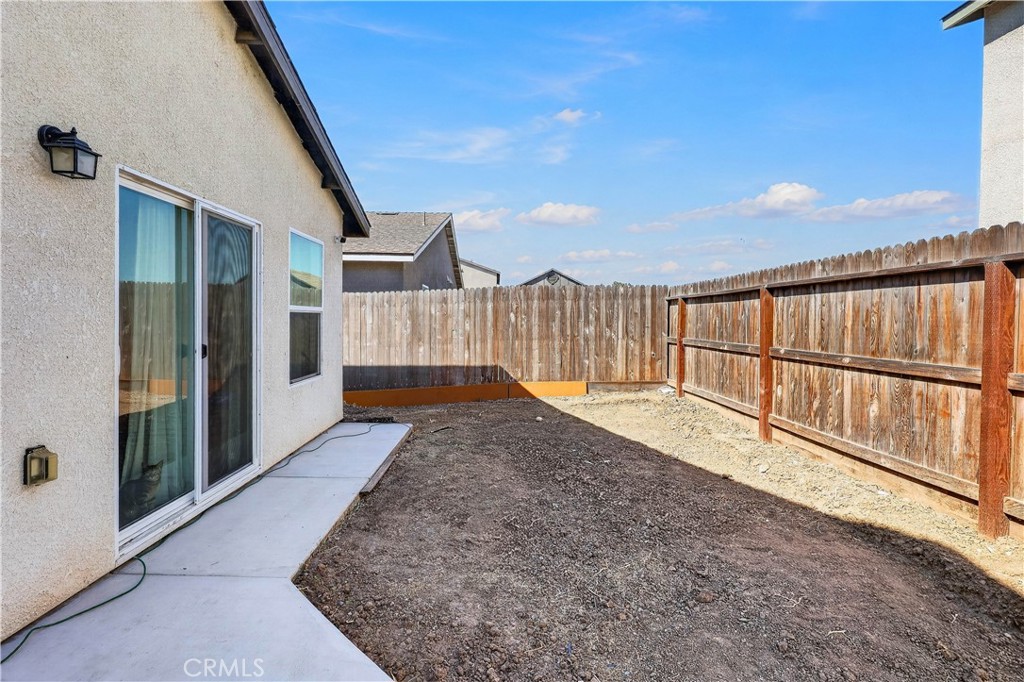 209 Grand View Ct, Merced, CA 95341