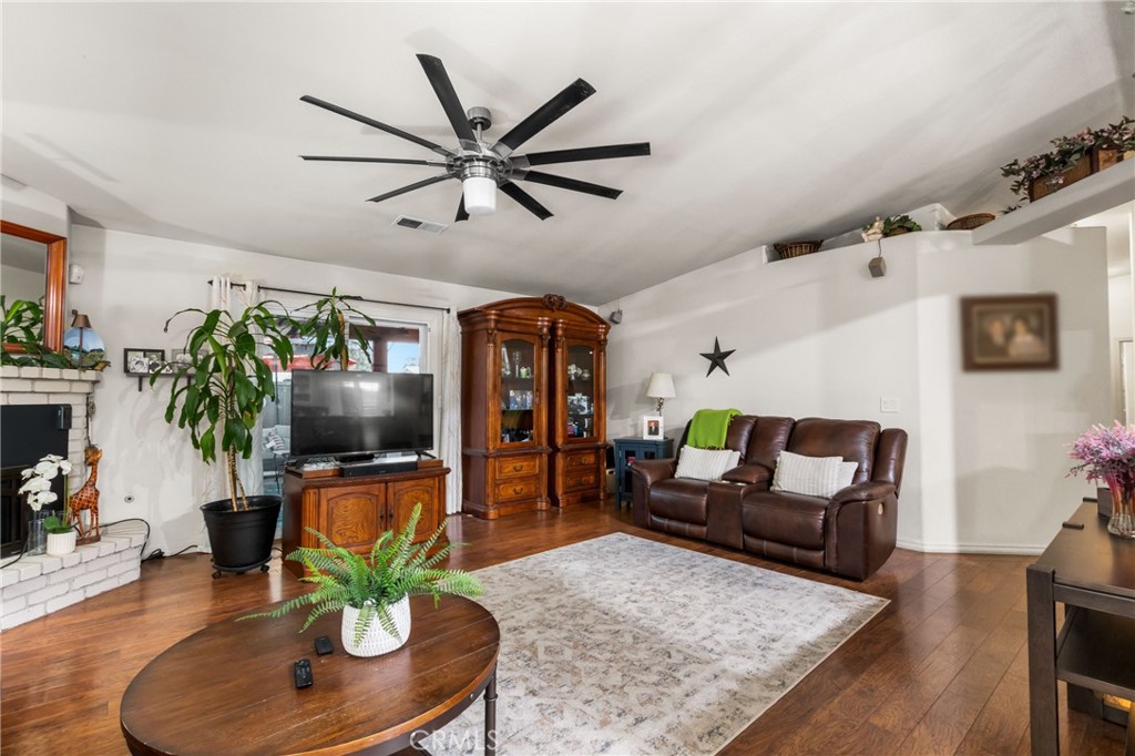 2814 Village Ct, Merced, CA 95348