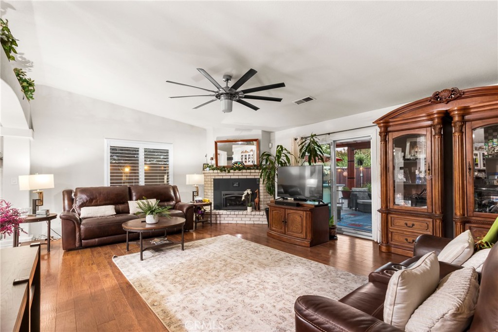 2814 Village Ct, Merced, CA 95348