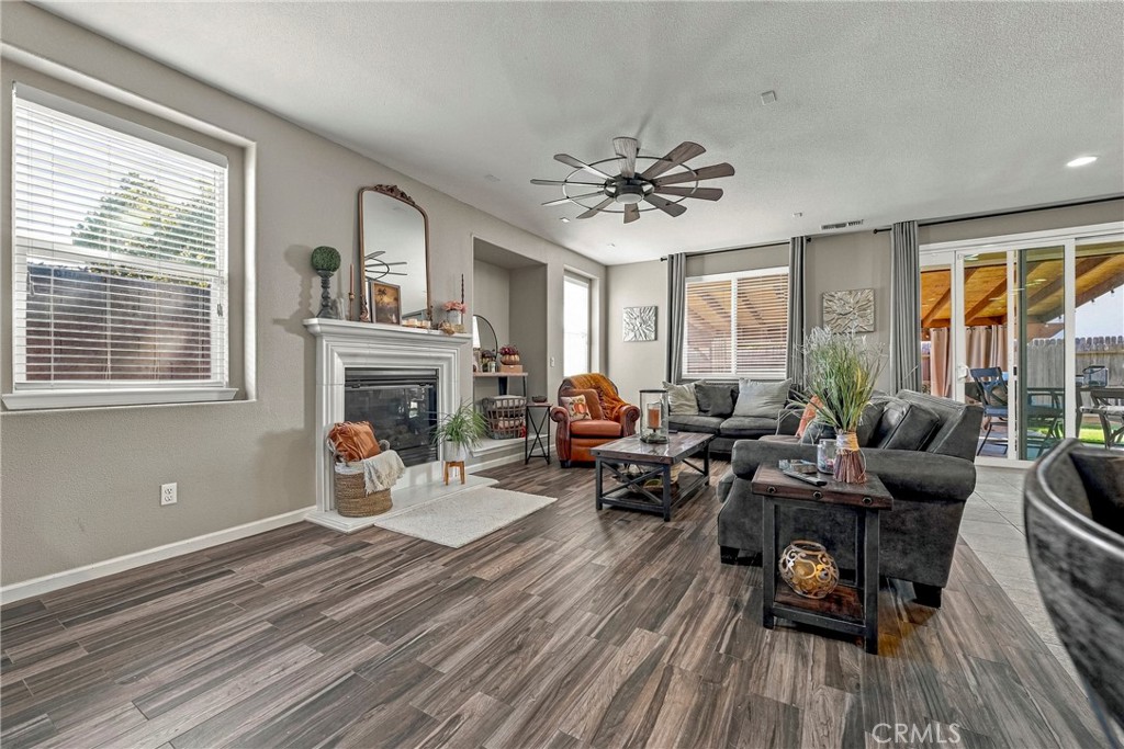 2394 Gabriel, Merced, CA 95340