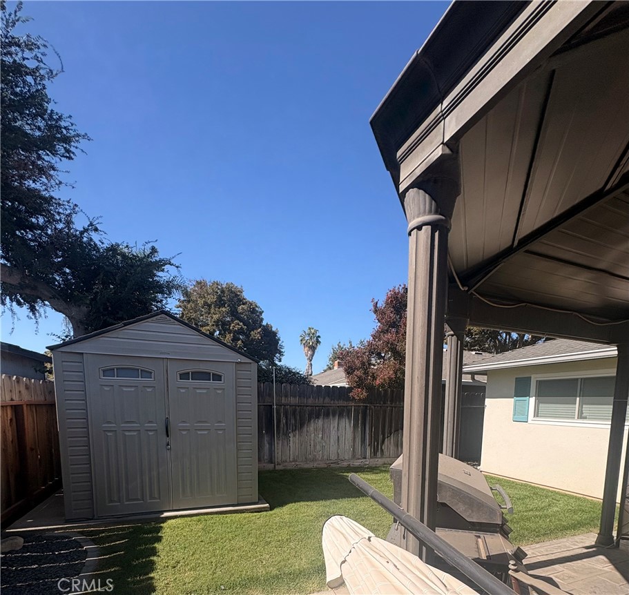 208 Leslie Dr, Atwater, CA 95301