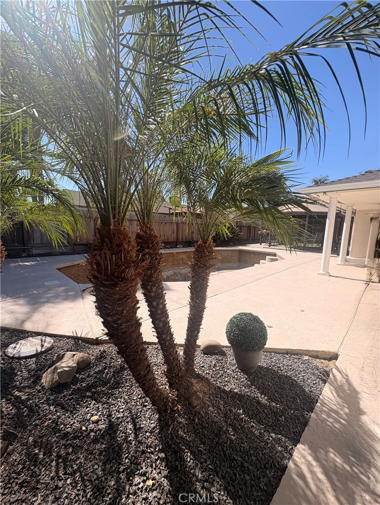 208 Leslie Dr, Atwater, CA 95301
