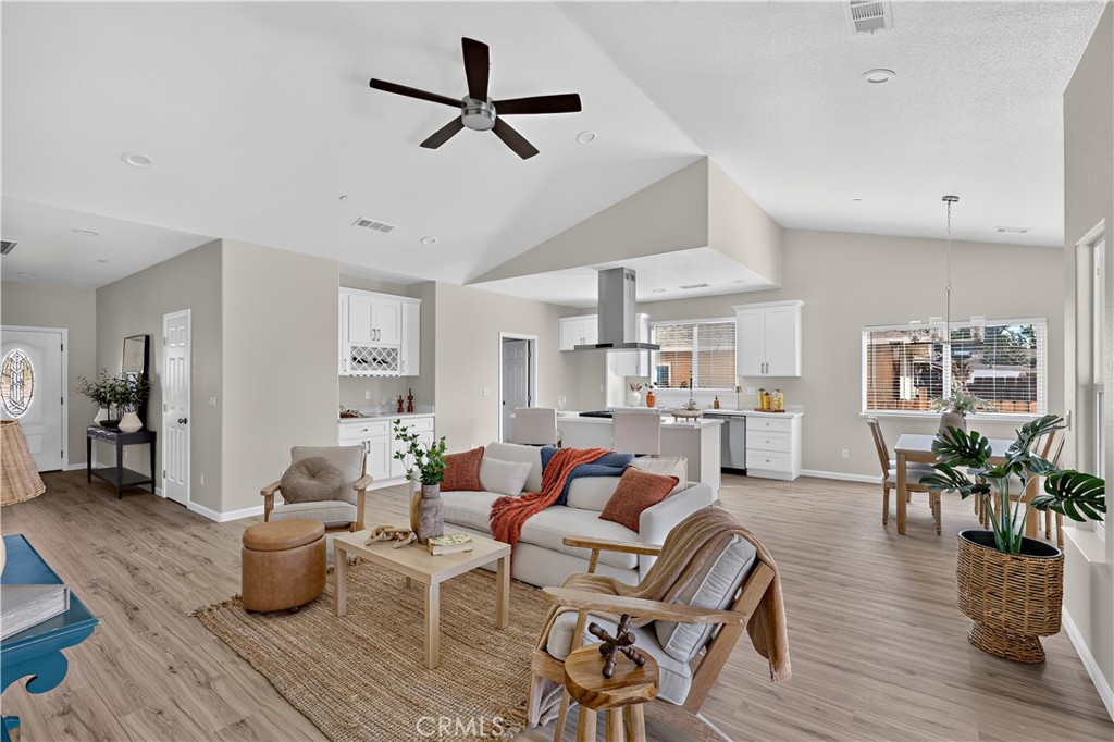 1038 W 24th, Merced, CA 95340