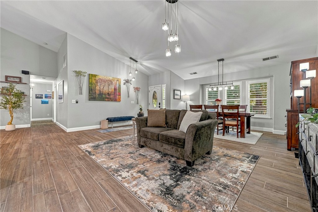 3247 Willow Run, Merced, CA 95340