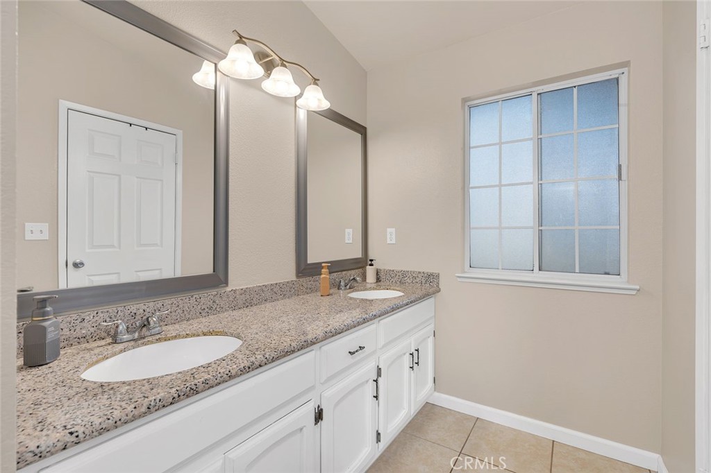 2708 Carmel Ct, Atwater, CA 95301