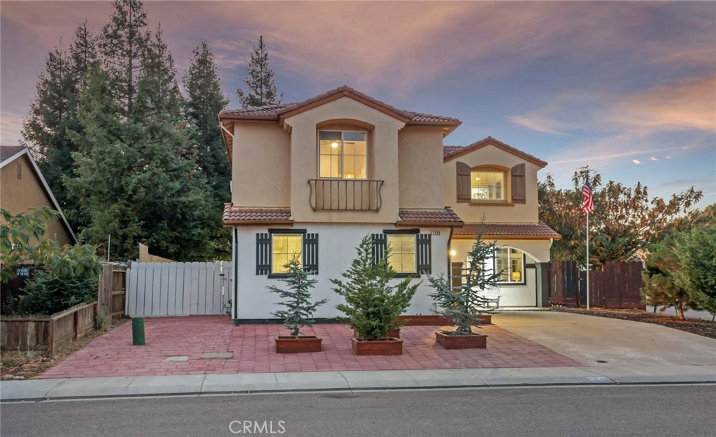 1725 1725 Luna Bella Lane, Manteca, CA 95337