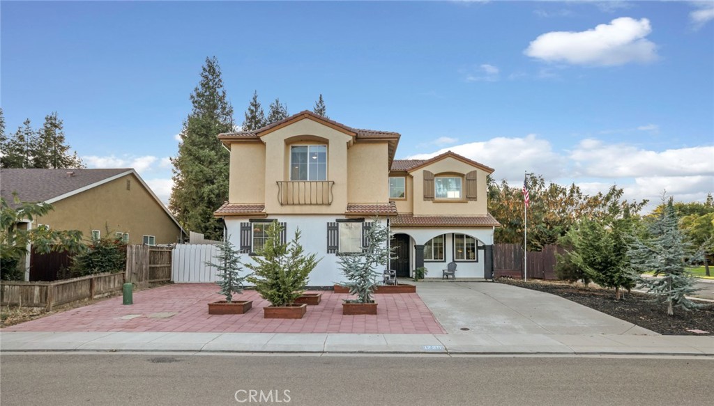1725 1725 Luna Bella Lane, Manteca, CA 95337