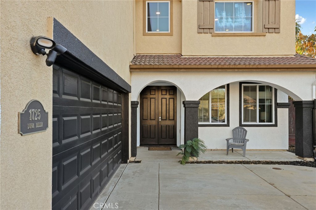 1725 1725 Luna Bella Lane, Manteca, CA 95337