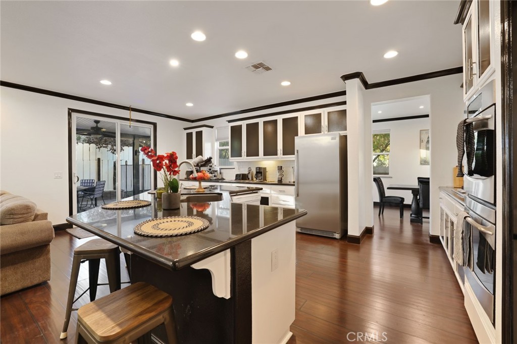 1725 1725 Luna Bella Lane, Manteca, CA 95337