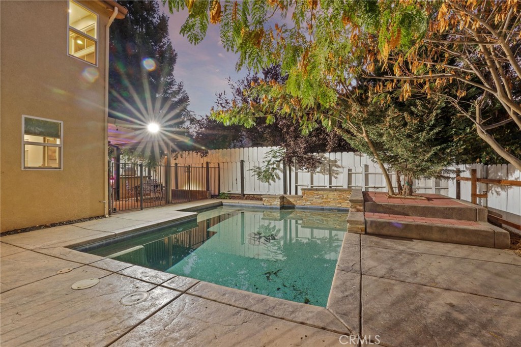 1725 1725 Luna Bella Lane, Manteca, CA 95337