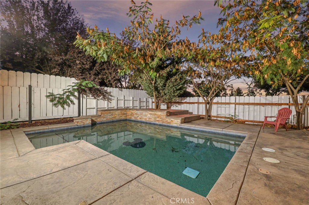 1725 1725 Luna Bella Lane, Manteca, CA 95337