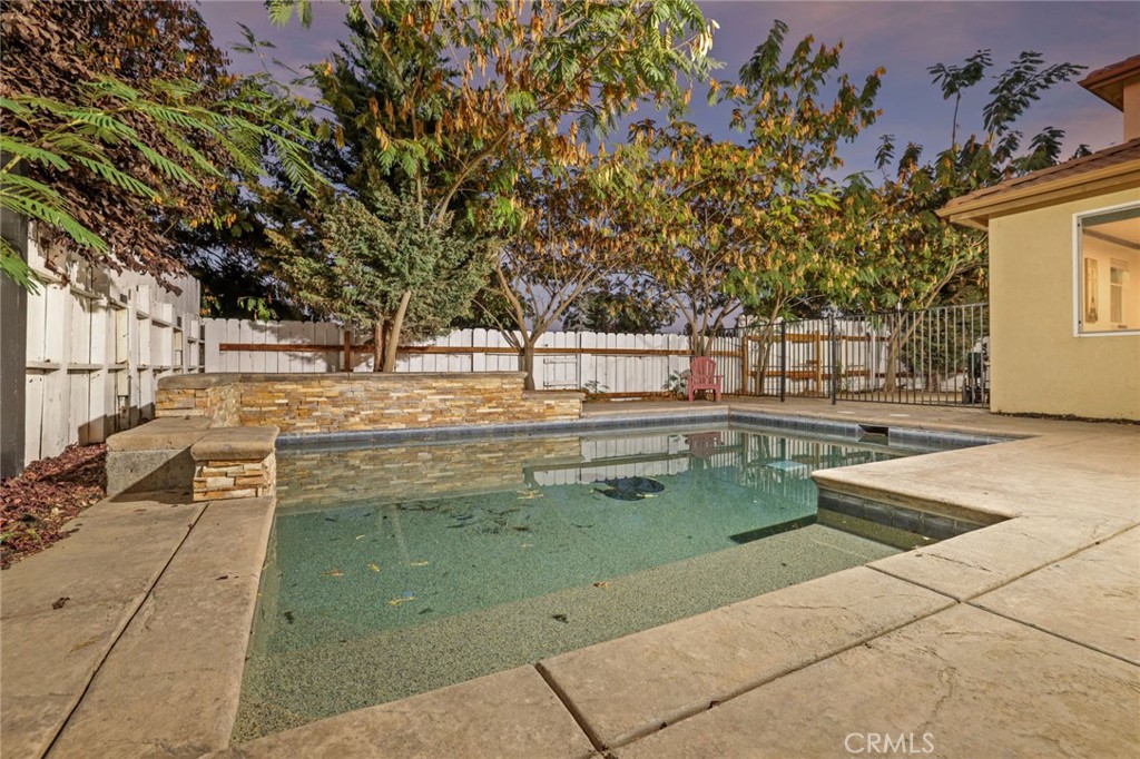 1725 1725 Luna Bella Lane, Manteca, CA 95337