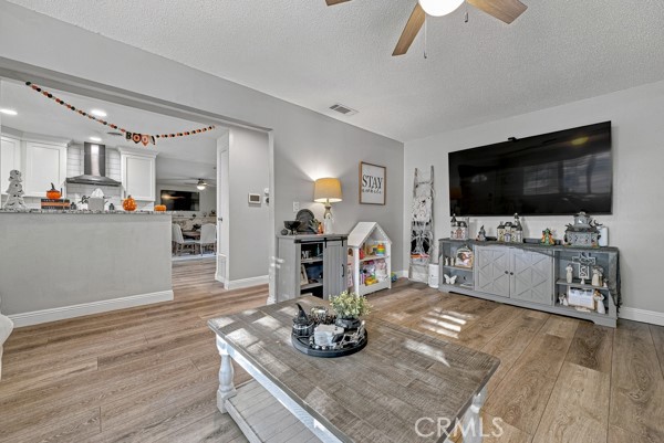 Open Photo
