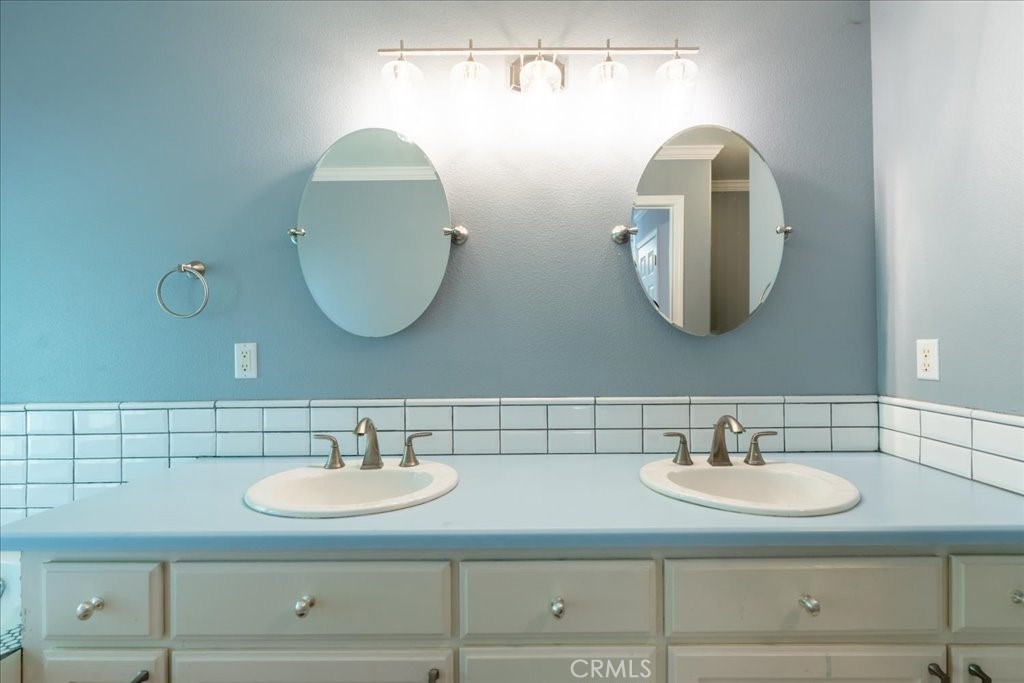 54326 Wildwood Springs Trl, North Fork, CA 93643