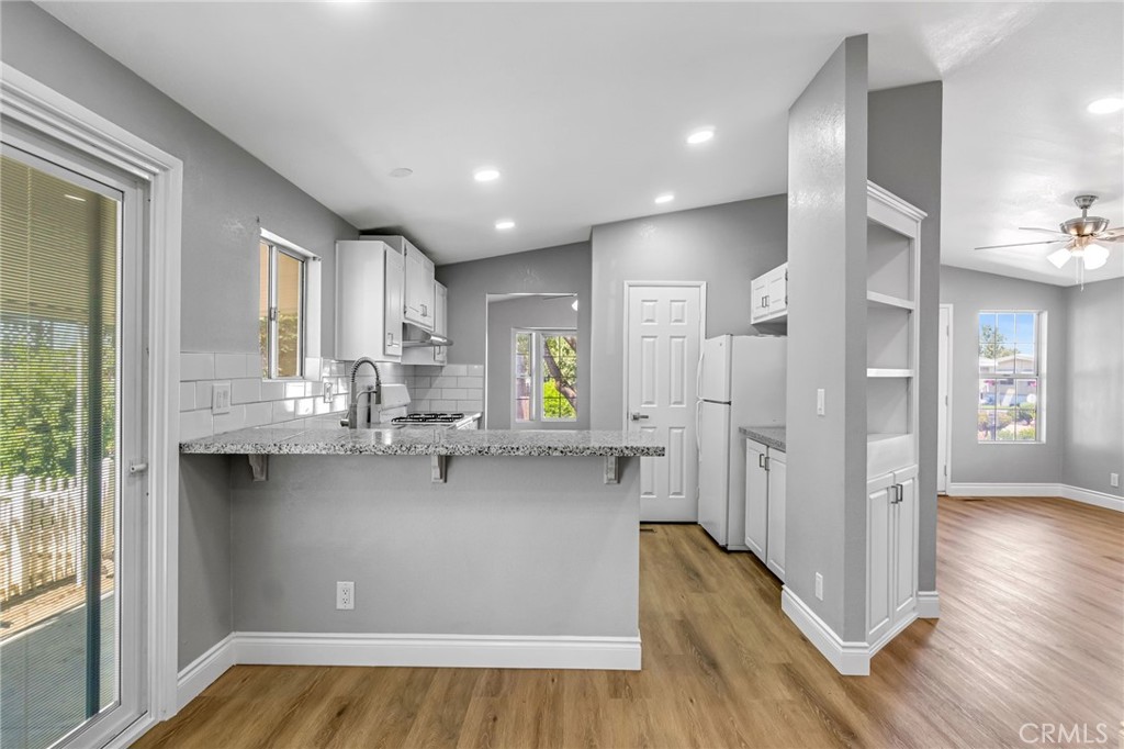 1218 E Cleveland #103, Madera, CA 93628