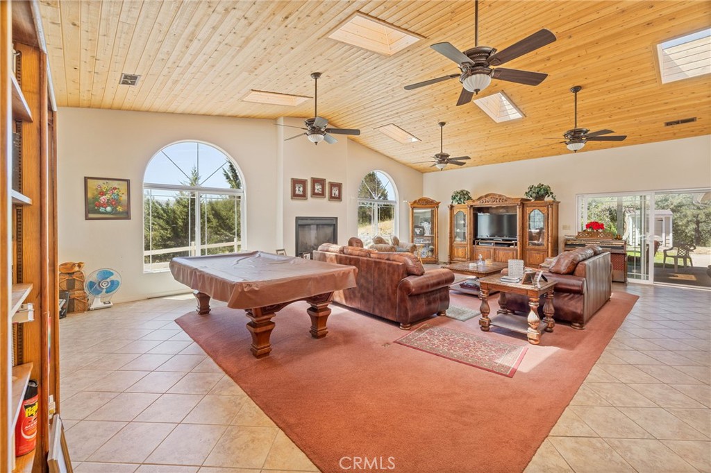 45544 Pine River Rd, Ahwahnee, CA 93601