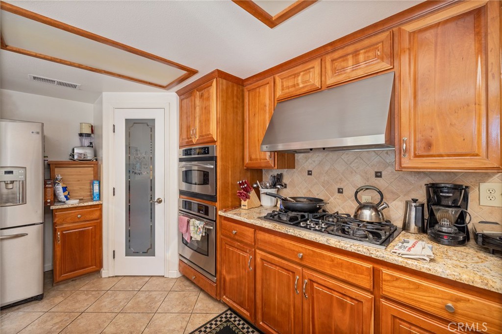 45544 Pine River Rd, Ahwahnee, CA 93601