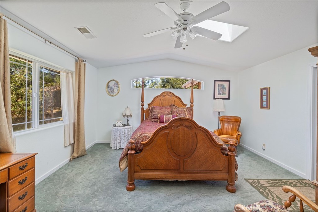 45544 Pine River Rd, Ahwahnee, CA 93601