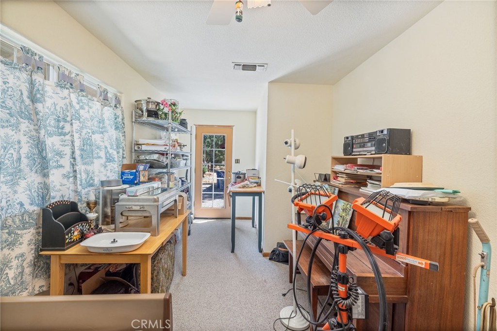 45544 Pine River Rd, Ahwahnee, CA 93601