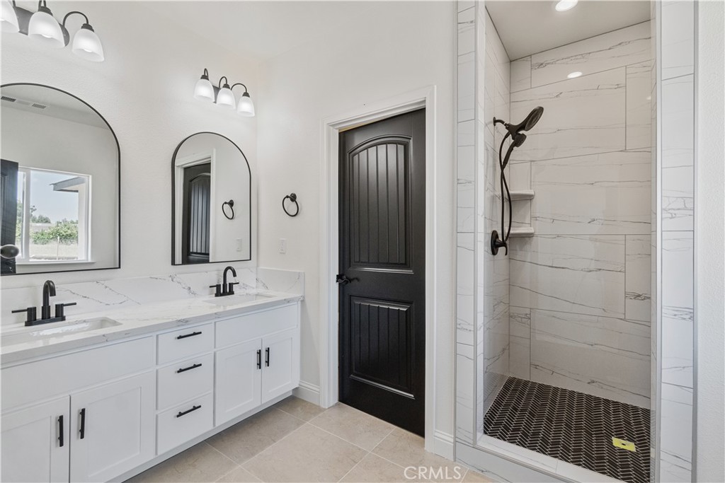 21035 Forest Glen Rd, Madera, CA 93638