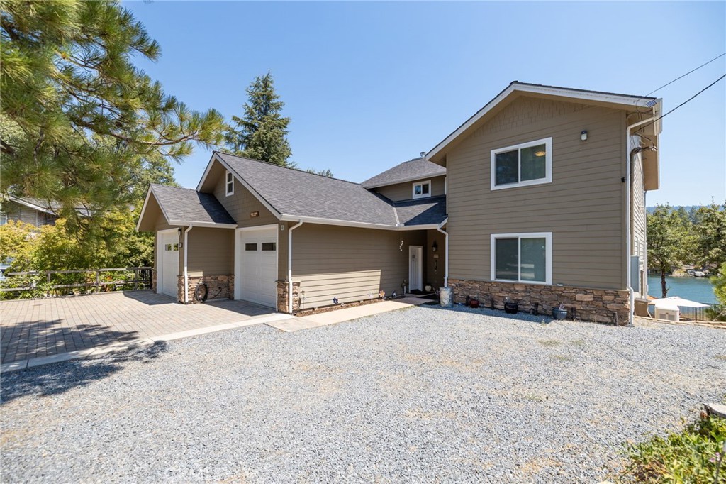 39317 Point, Bass Lake, CA 93604