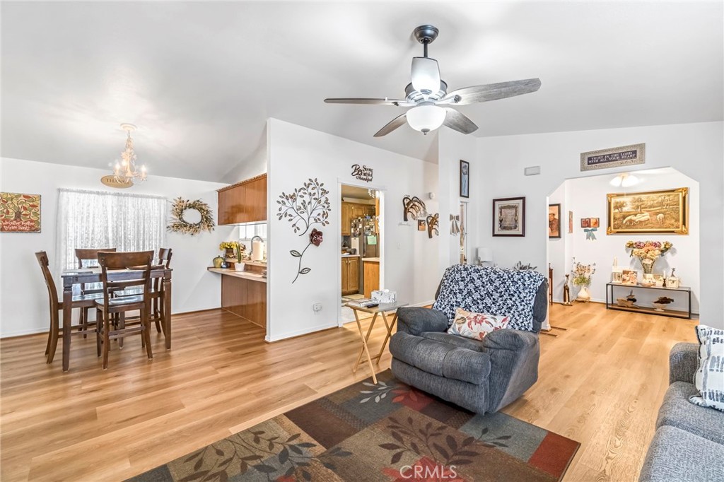 1218 E Cleveland Ave #142, Madera, CA 93638