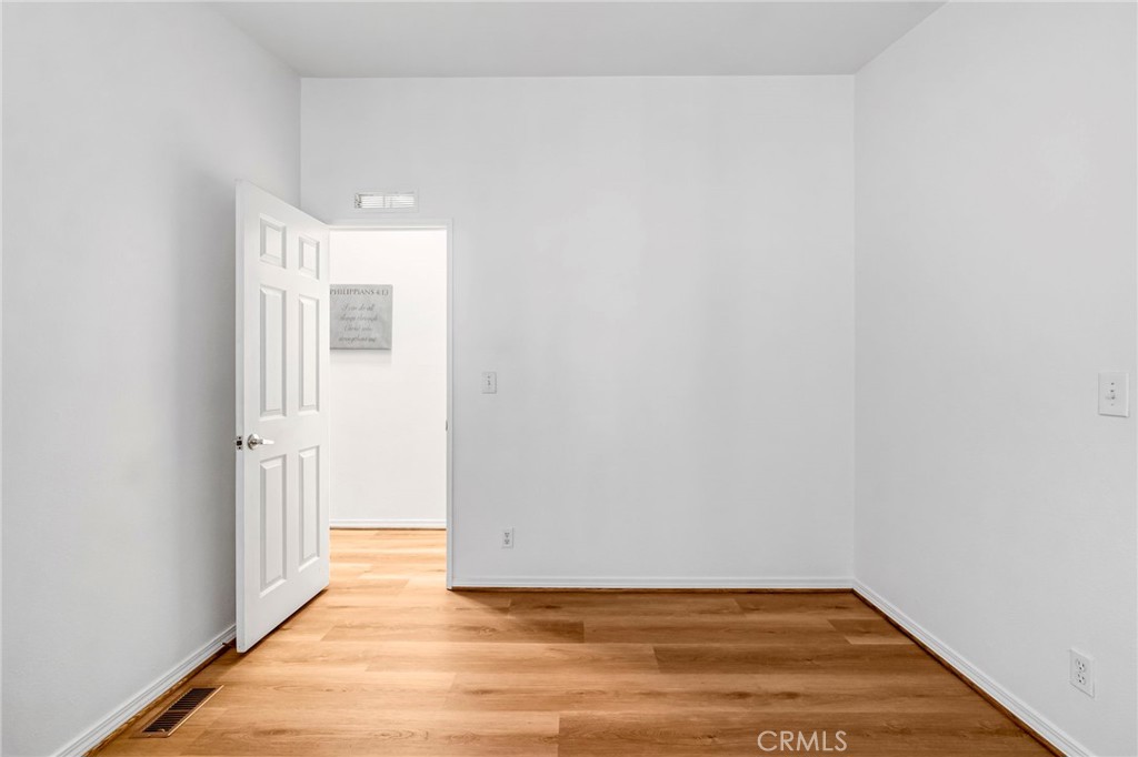 1218 E Cleveland Ave #142, Madera, CA 93638